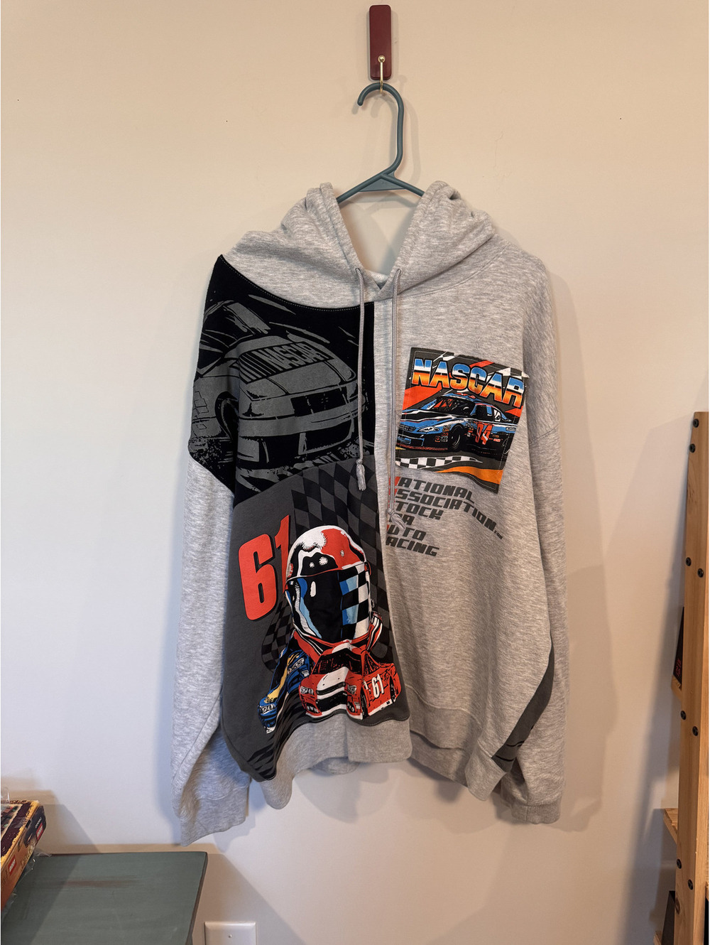 NASCAR Racing Graphic Patchwork Hoodie Gray Sweatshirt Mens Mens Size 2XL